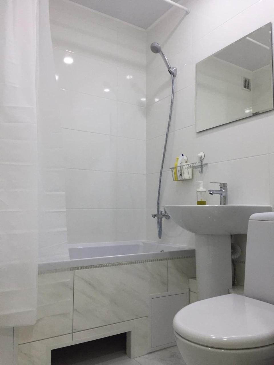 צ'רניהיב Apartment Near City Center On Peremohy Avenue 46 מראה חיצוני תמונה