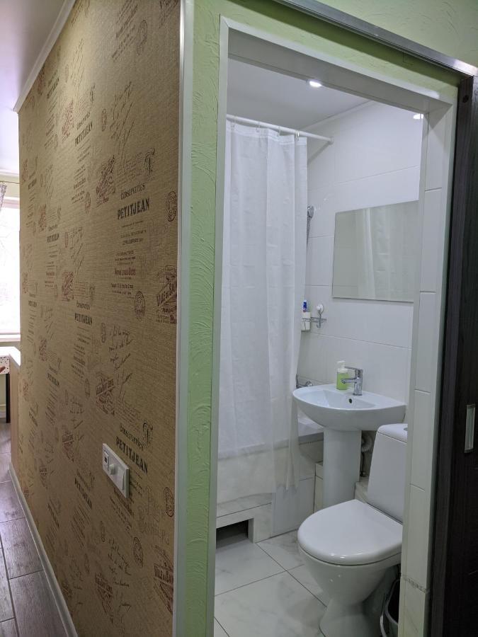 צ'רניהיב Apartment Near City Center On Peremohy Avenue 46 מראה חיצוני תמונה